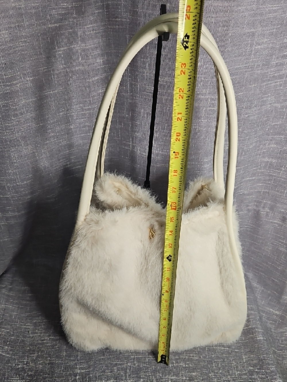 Victoria's Secret Cream Faux Fur Shoulder Tote - Picture 3 of 8